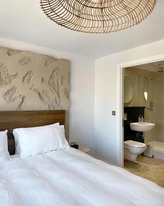 Luxury City Penthouse With Views Belfast